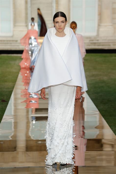 givenchy clare waight keller brautkleid|Givenchy designer.